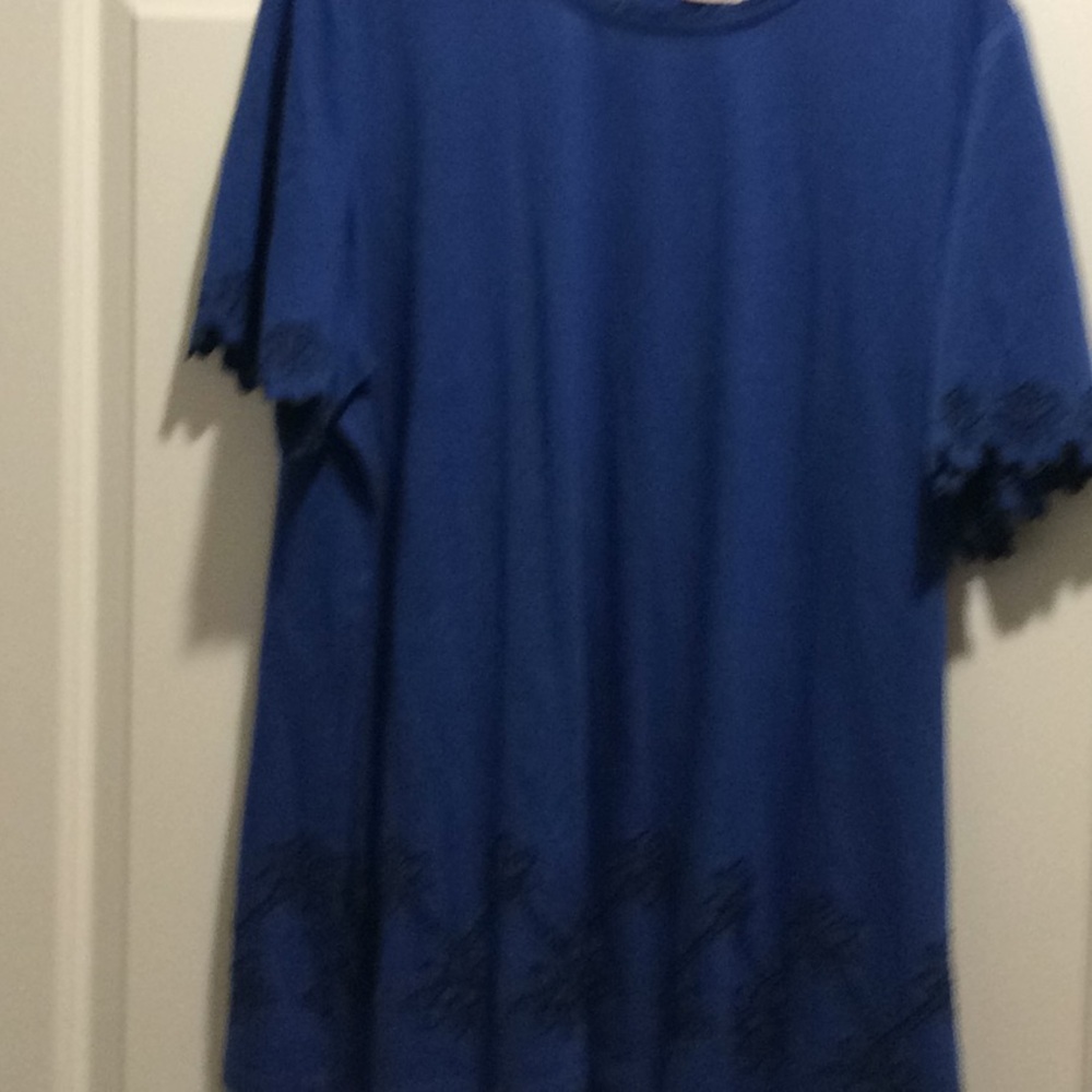 Short sleeve top